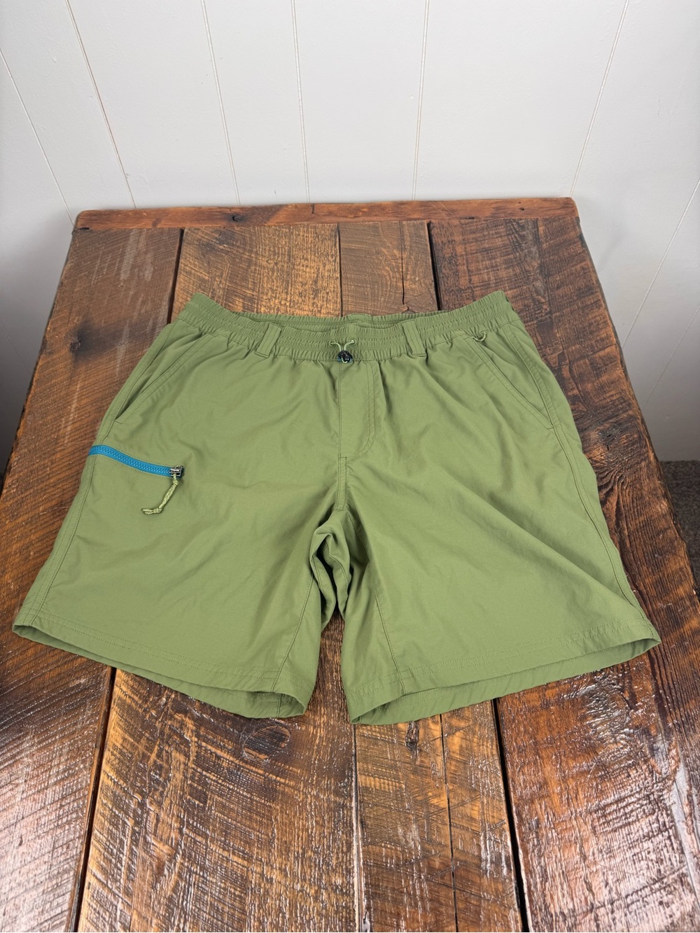 REI Co-op Trail Shorts Olive Green Hiking Athletic Size M